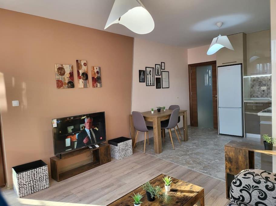 Stylish Apartment Near City Center Пловдив Екстер'єр фото
